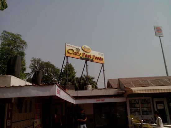 Oasis Bar and Restaurant